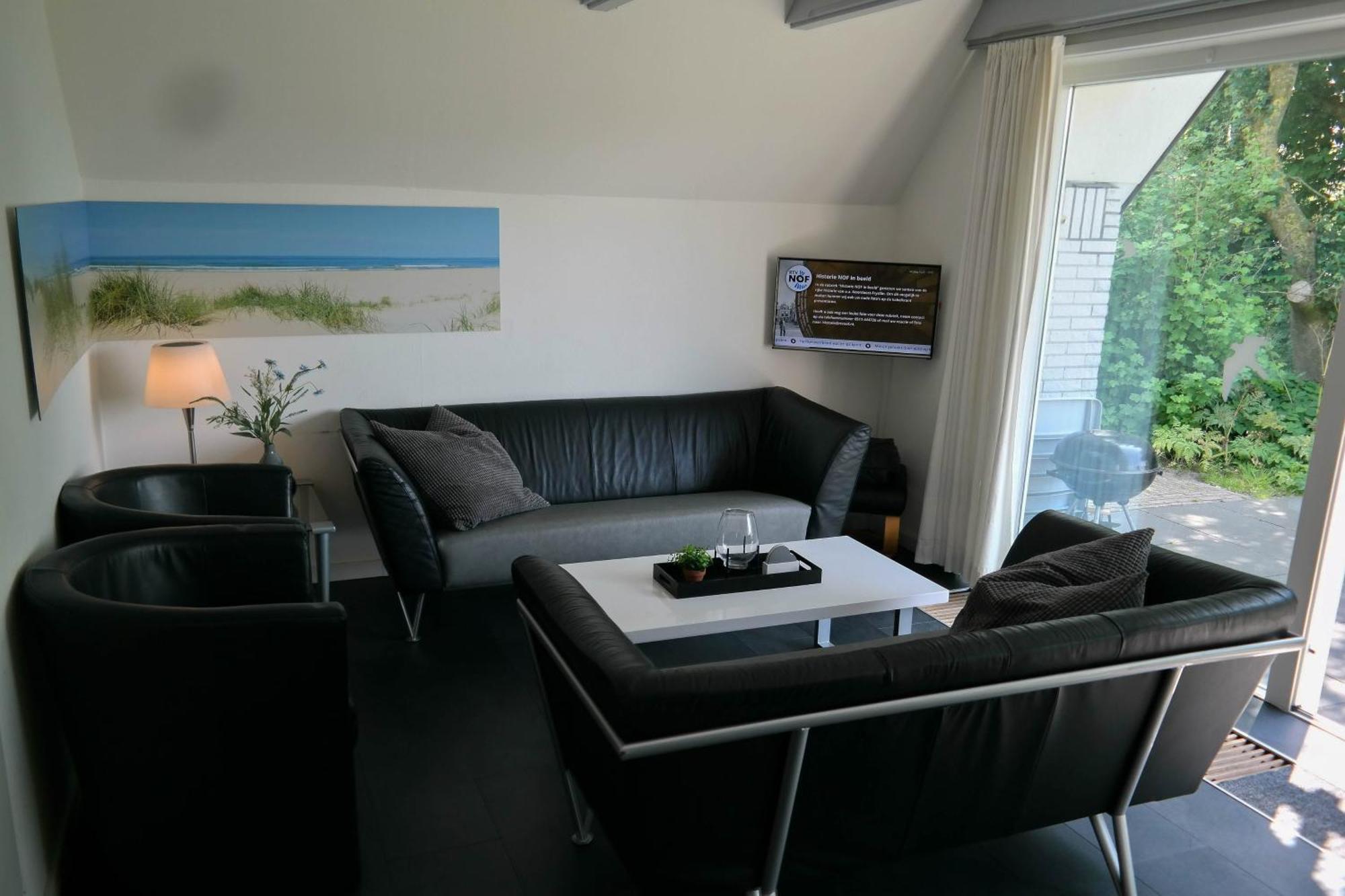 Sonnenhaus 6 Pers House With Sunny Terrace At A Typical Dutch Canal & By Lauwersmeer Lake. Anjum Exterior photo